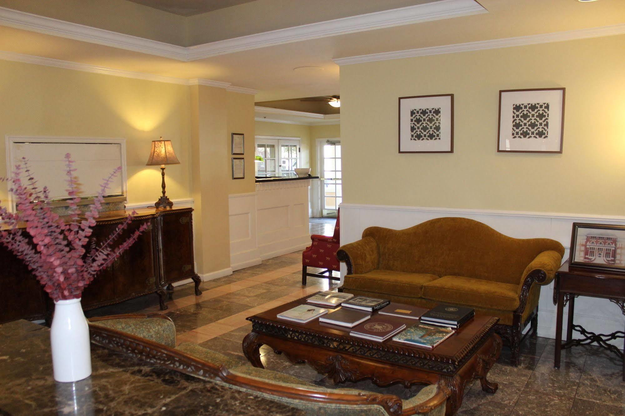 סטארקוויל Hotel Chester מראה חיצוני תמונה