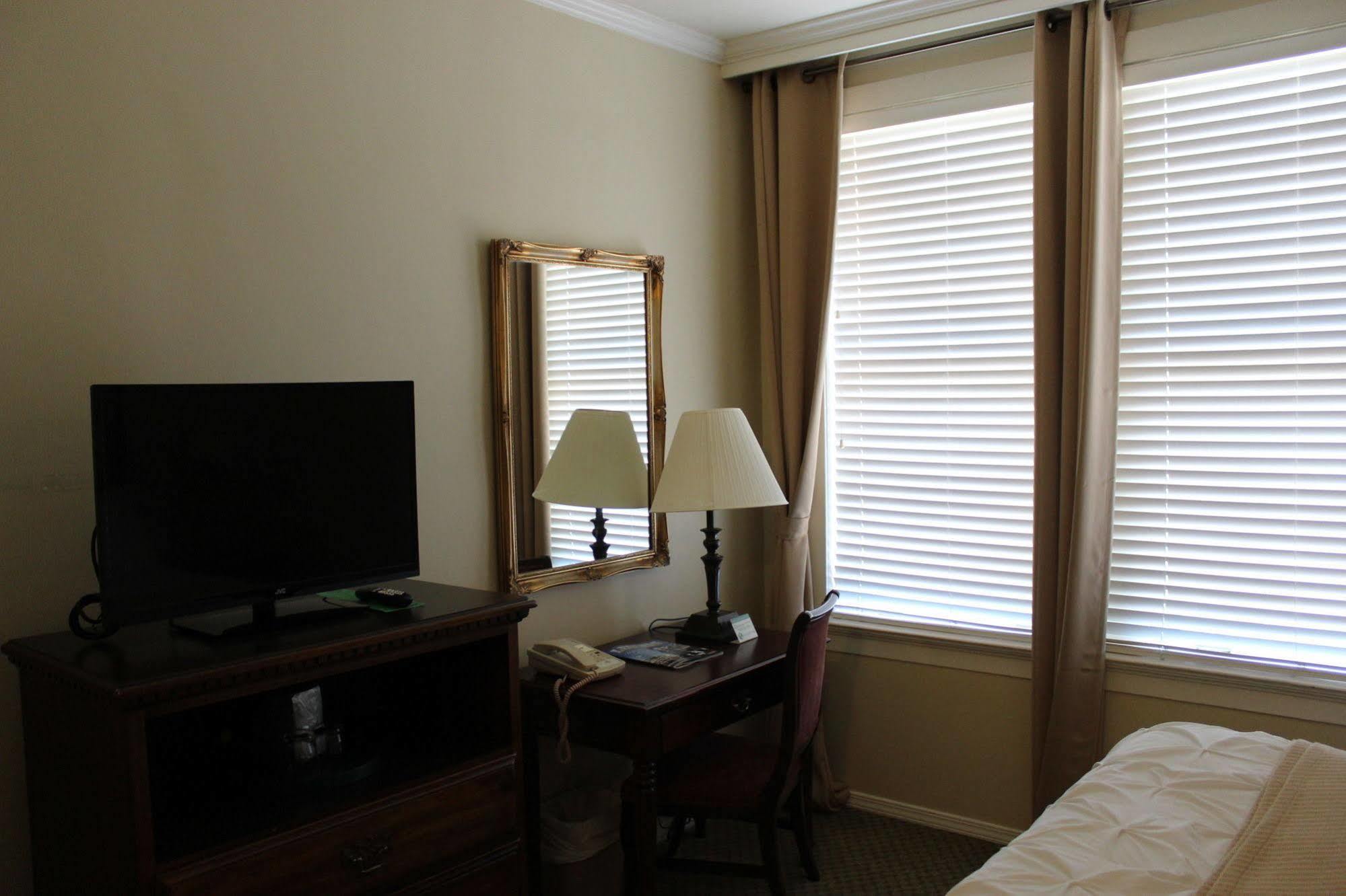 סטארקוויל Hotel Chester מראה חיצוני תמונה