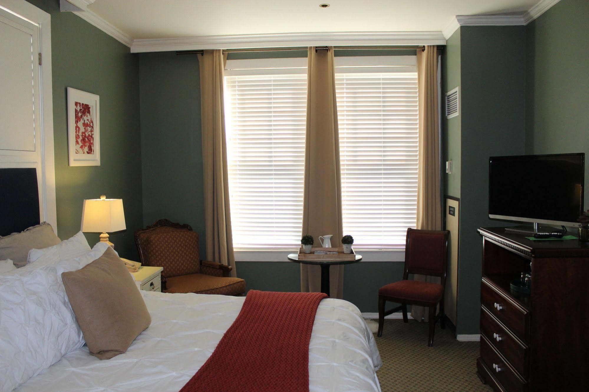 סטארקוויל Hotel Chester מראה חיצוני תמונה