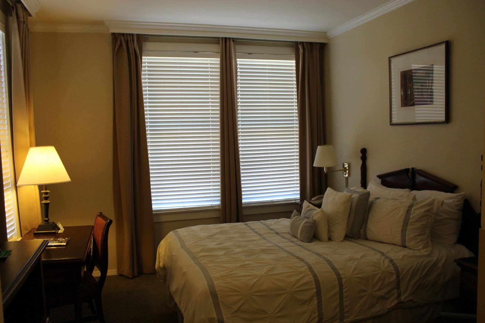 סטארקוויל Hotel Chester מראה חיצוני תמונה