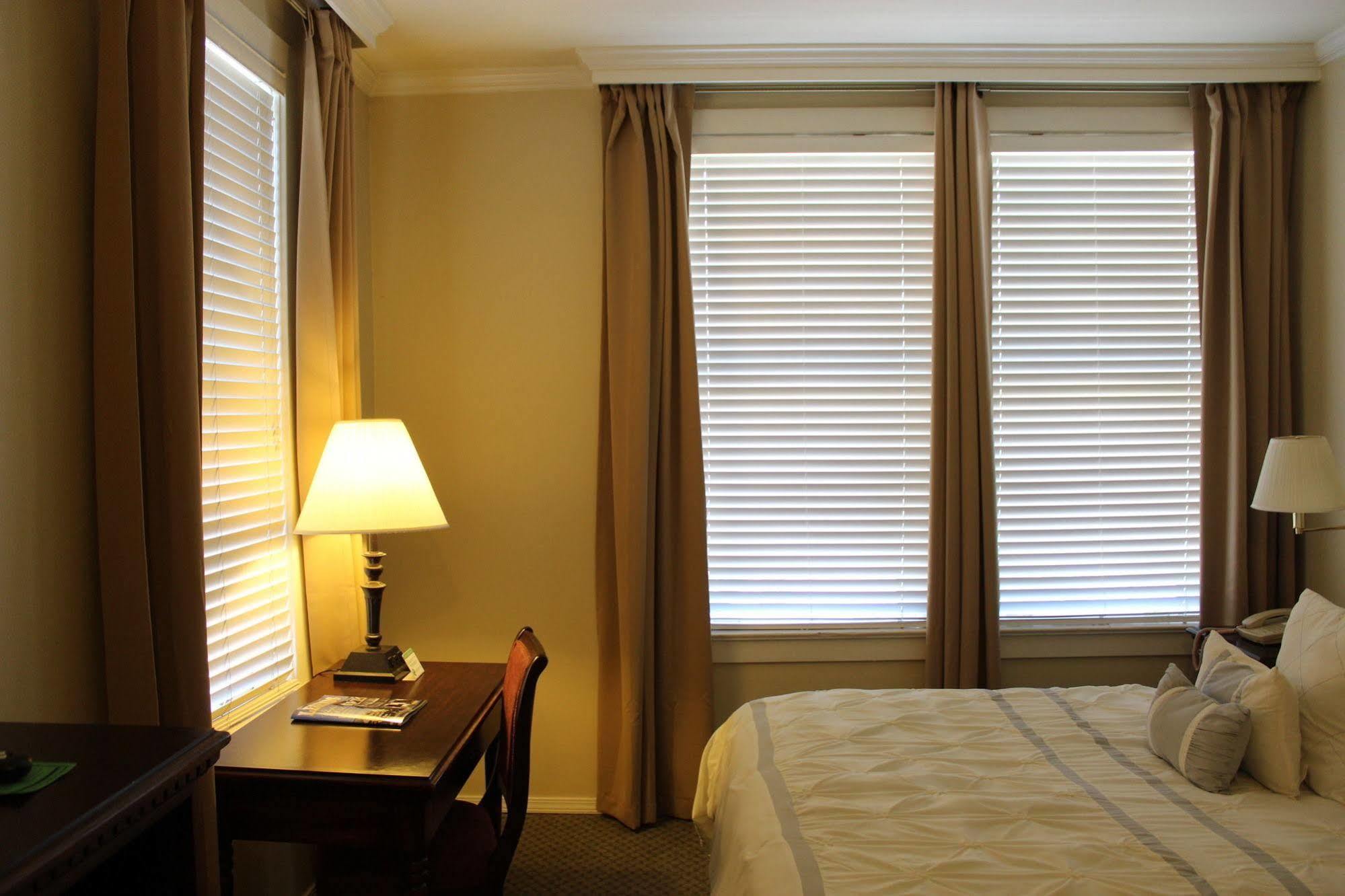 סטארקוויל Hotel Chester מראה חיצוני תמונה