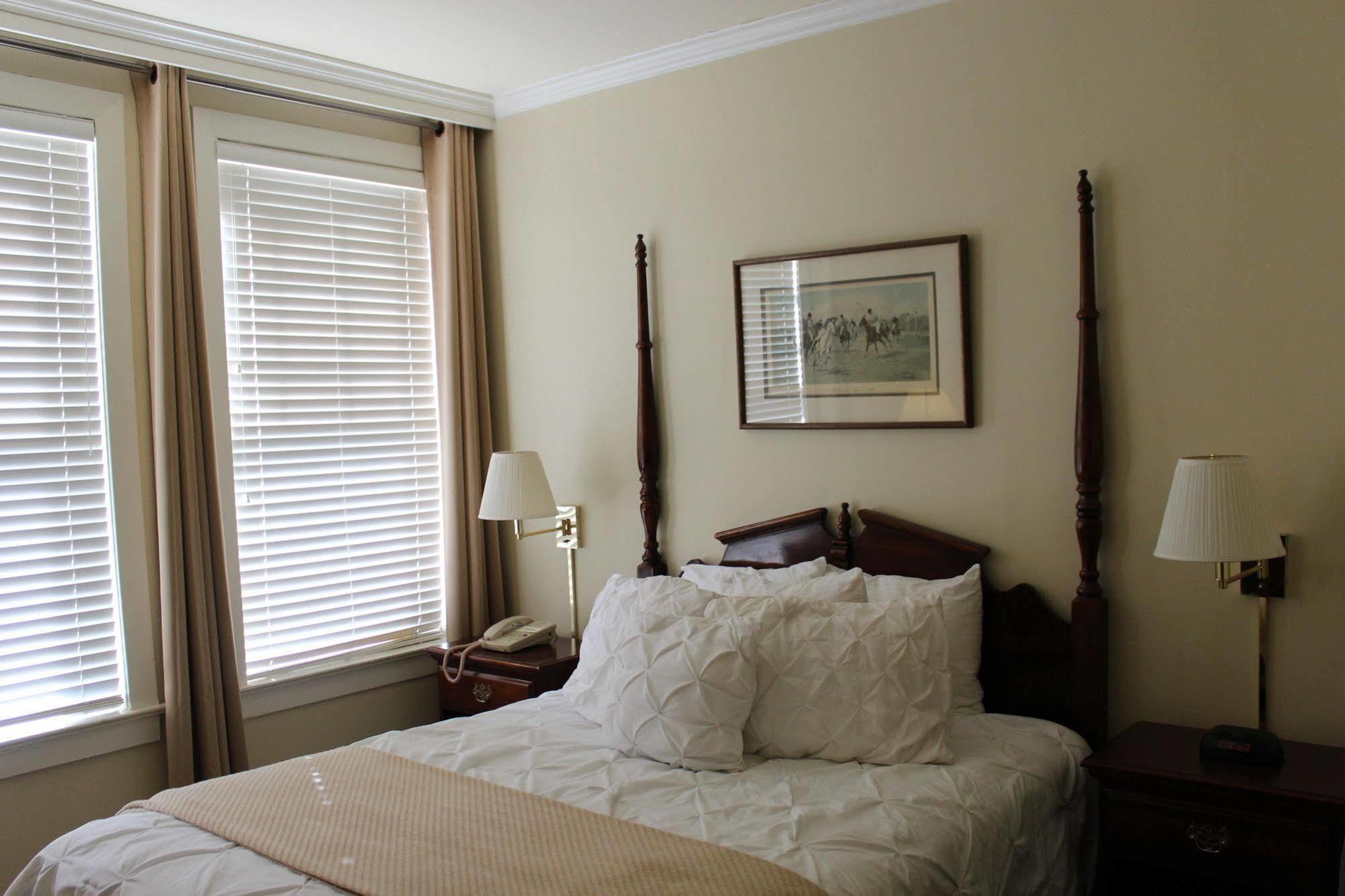 סטארקוויל Hotel Chester מראה חיצוני תמונה
